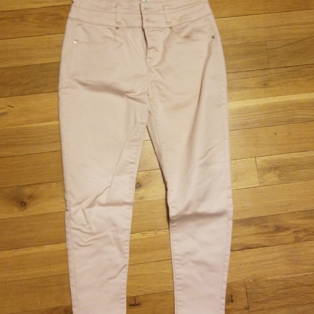 High waisted jeans